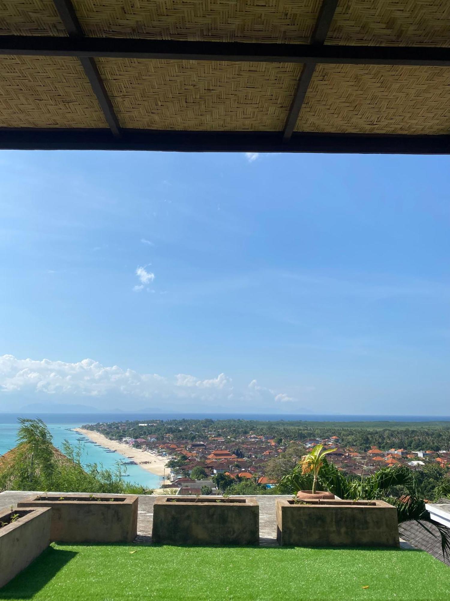 Jenggala Hill Hotel Nusa Lembongan  Exterior photo