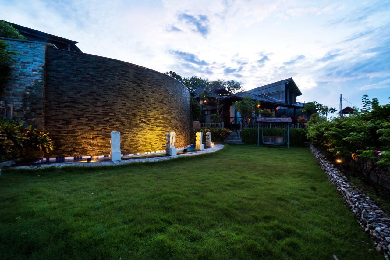 Jenggala Hill Hotel Nusa Lembongan  Exterior photo
